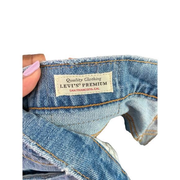 Levi's Premium Distressed Wedgie Denim Cut Off Frayed Hem Jean Shorts Size 28 - Picture 3 of 9